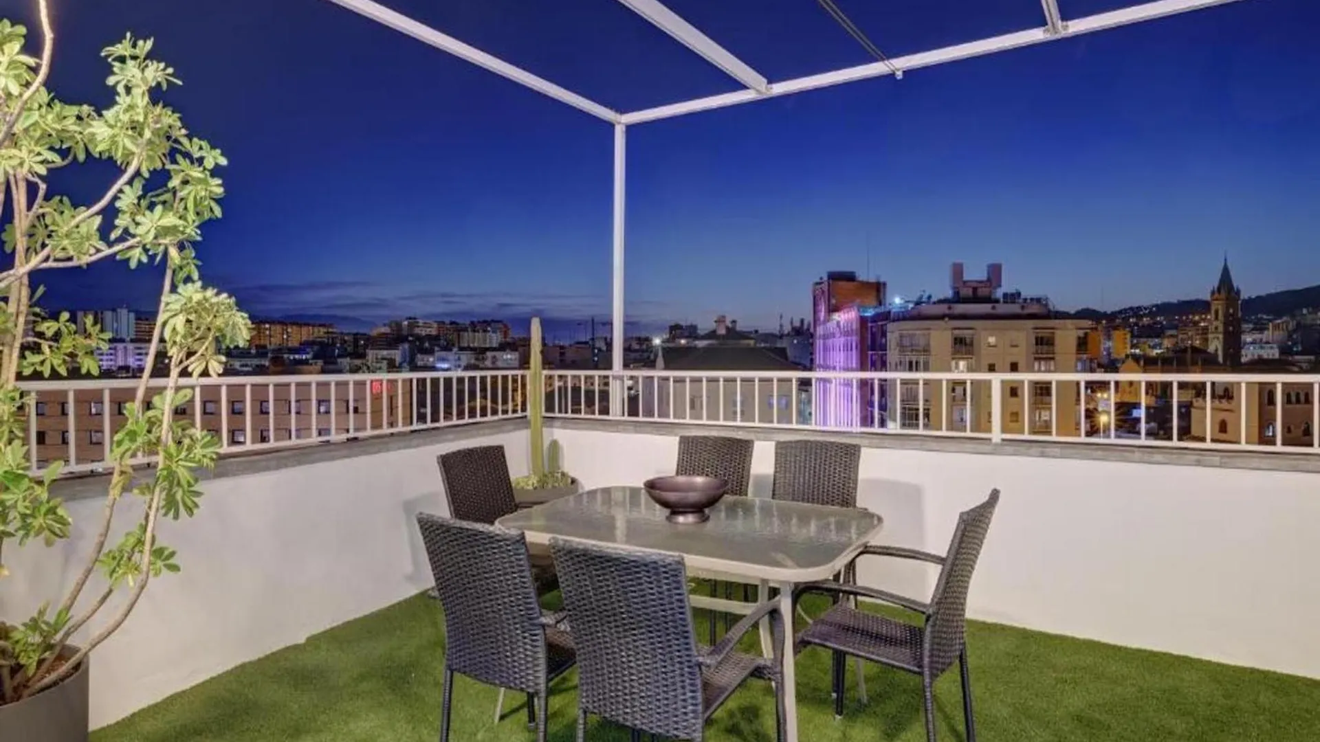 Apartment Faro'S Atico Tribuna Malaga Spain